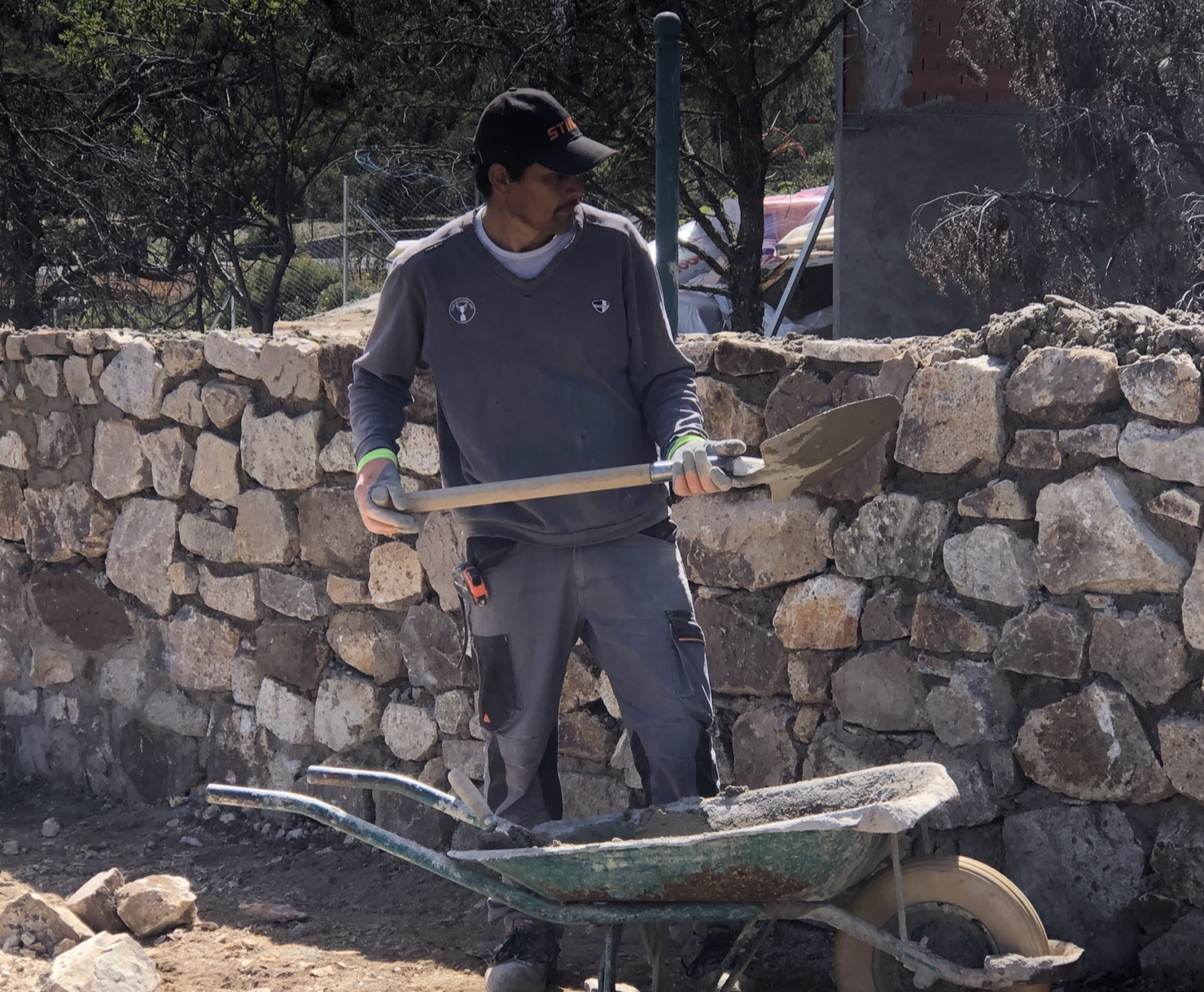 Empresa Muros de piedra